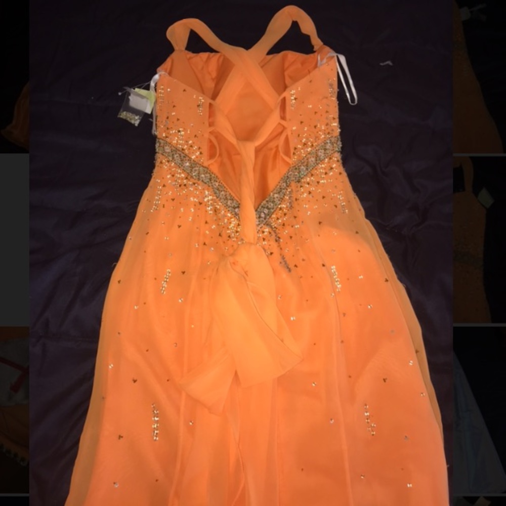 NWT Gorgeous Apricot & Sparkle Gown by Xtreme Sz 6